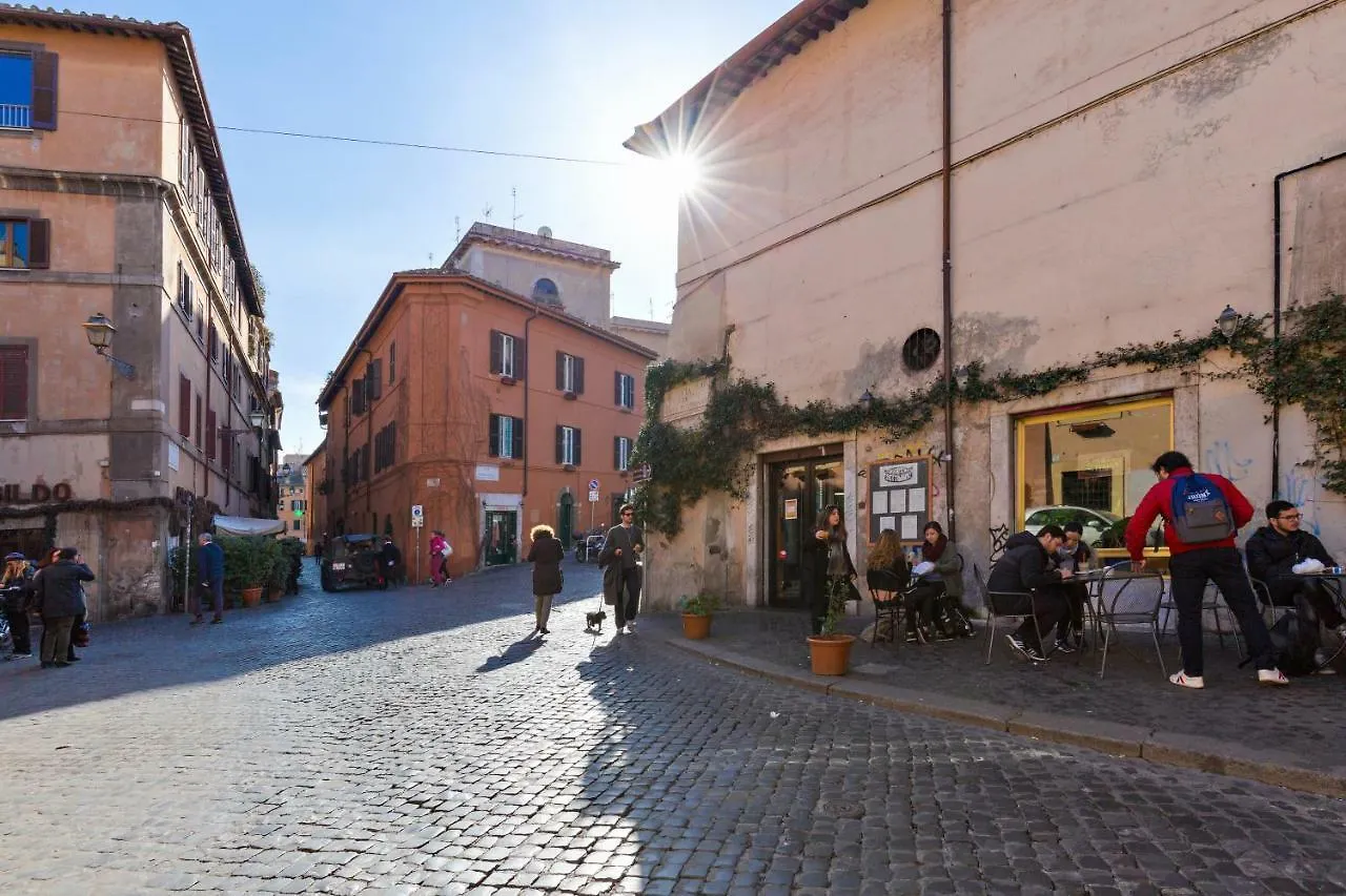Enchanting Loft In Trastevere Rome Holiday home