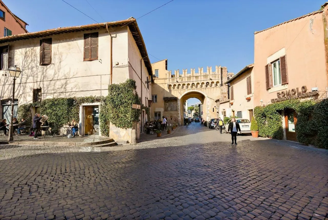 Enchanting Loft In Trastevere Rome Italy