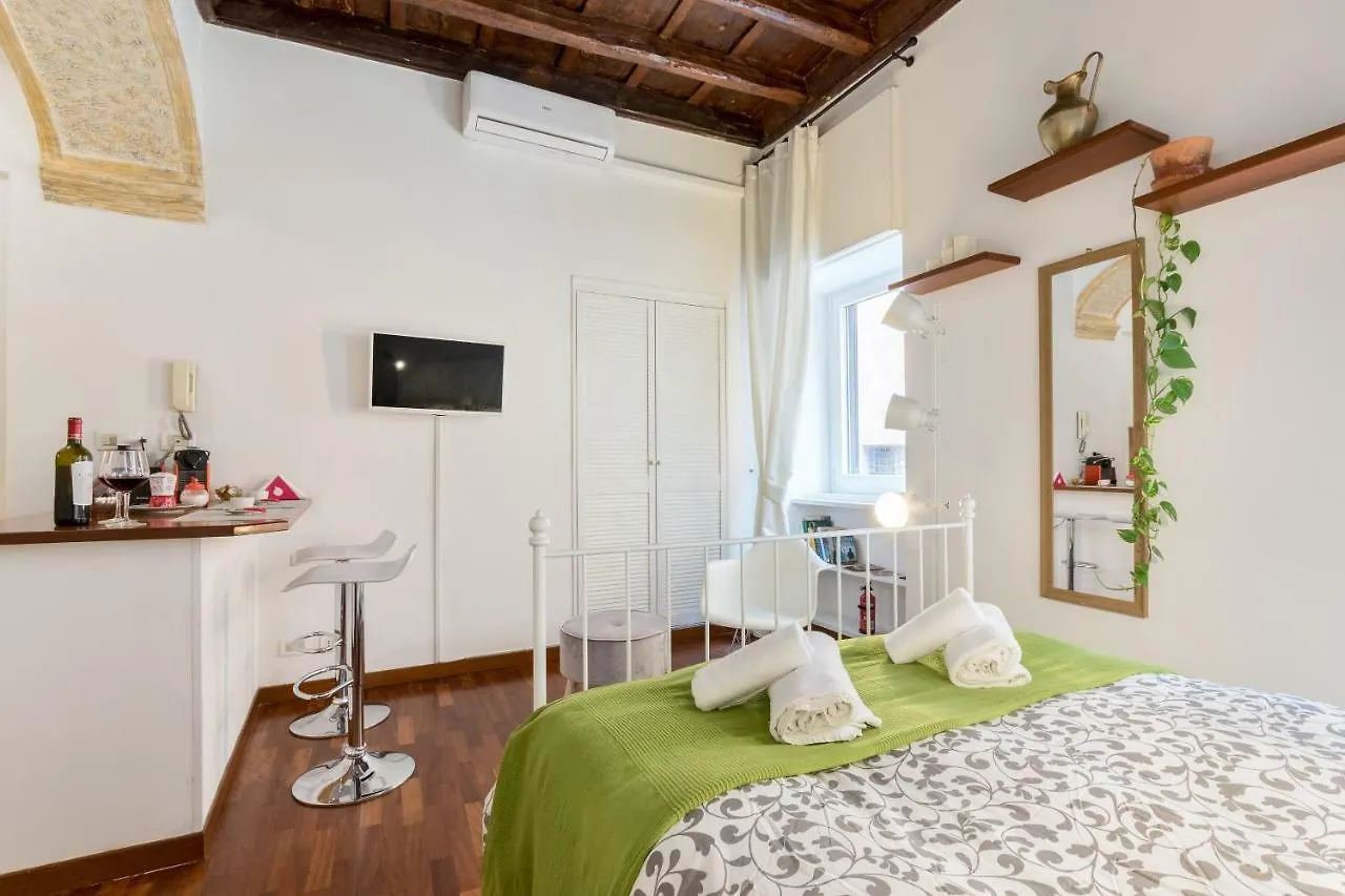 Enchanting Loft In Trastevere Rome Italy