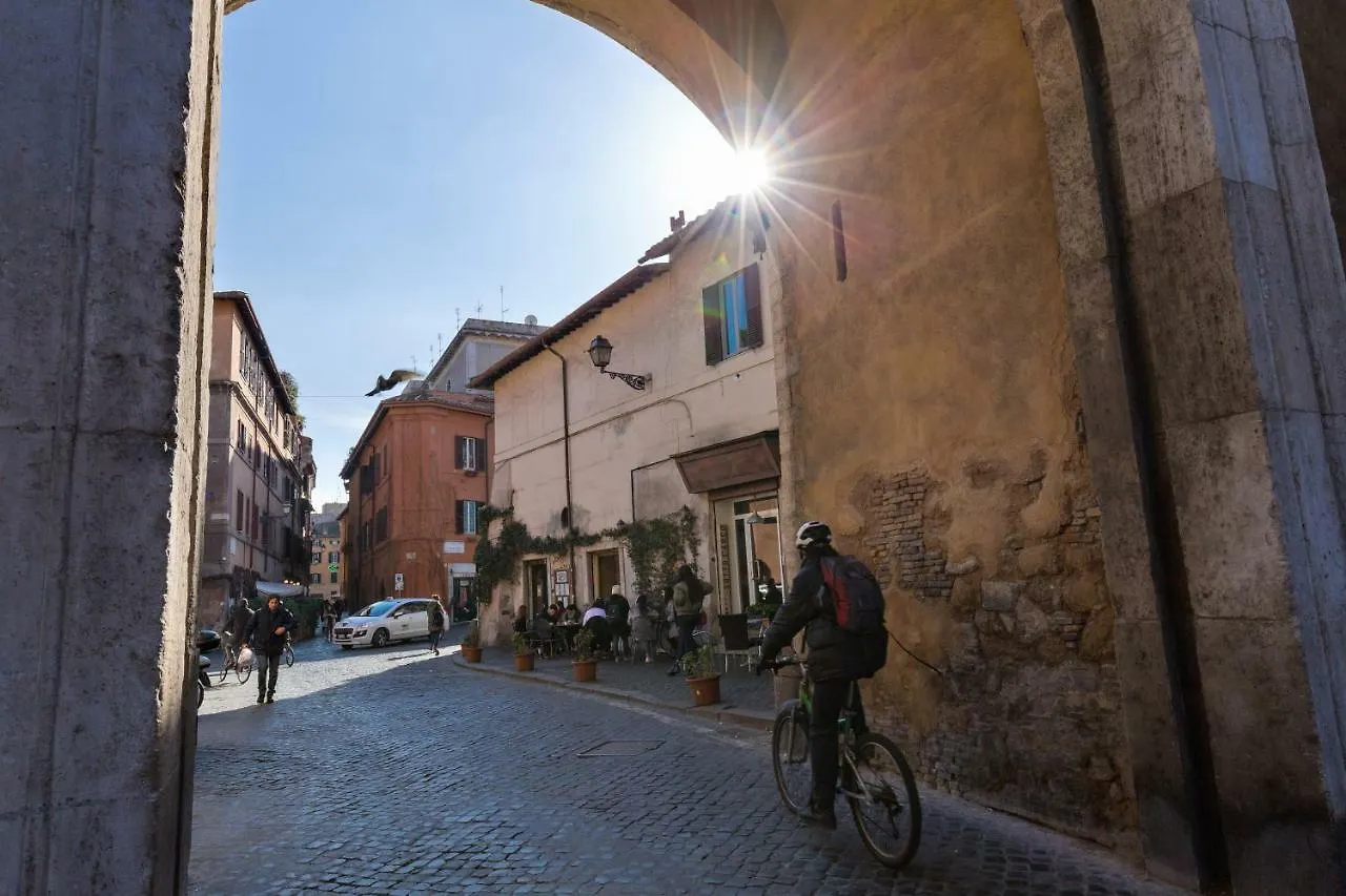 Enchanting Loft In Trastevere location