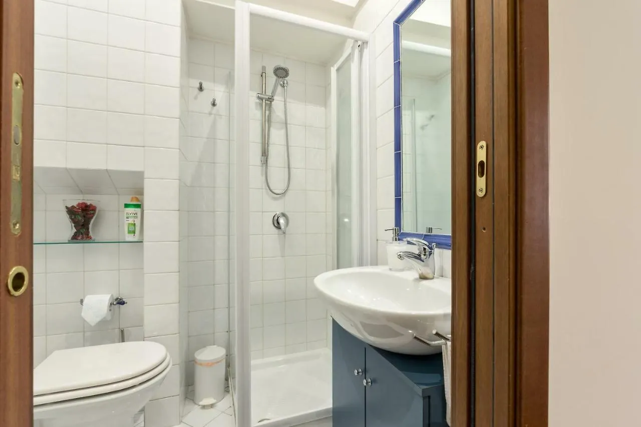 Holiday home Enchanting Loft In Trastevere Rome
